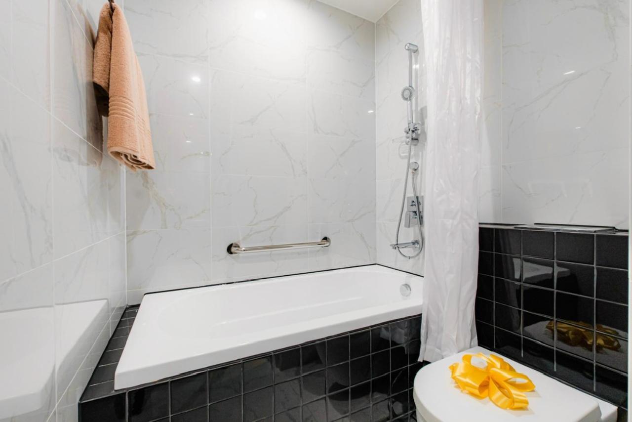 Zenity Luxury Apartment In District 1 Since 2024 Ho Şi Min Exterior foto